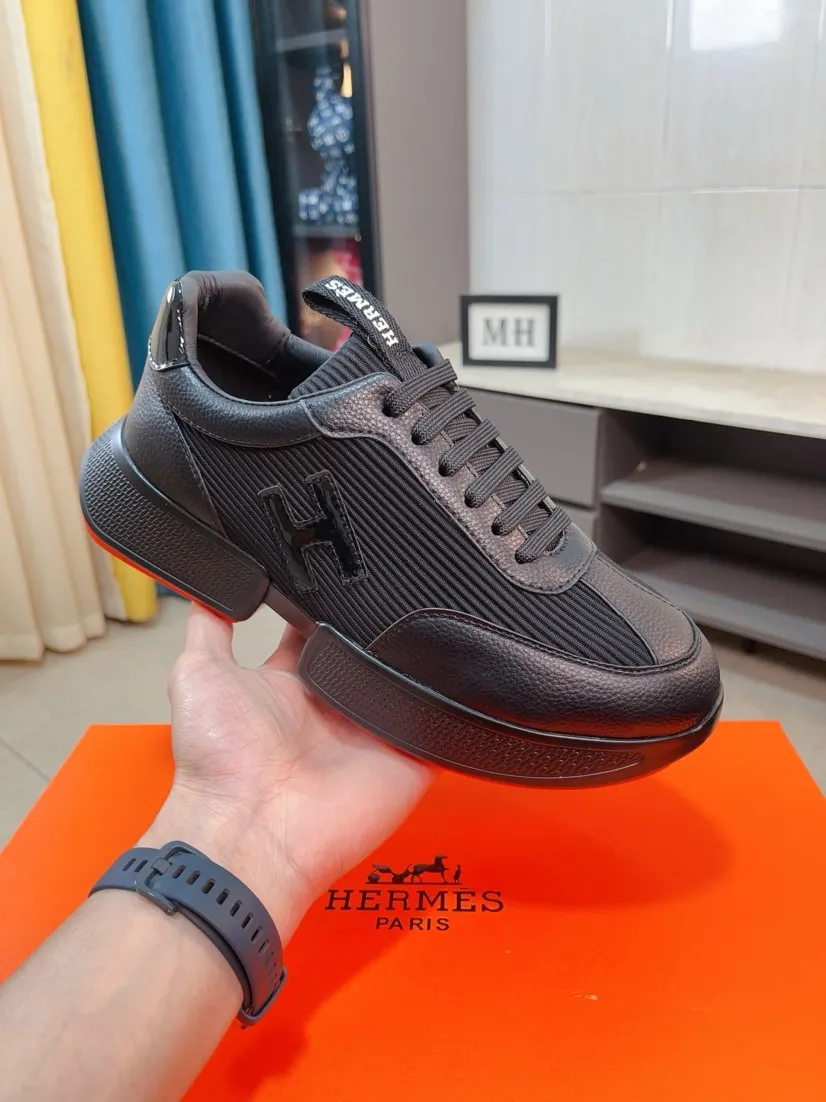Men's shoes 💰460🌸🌸【HERMES】Hermès high-end quality original shoe upper: 🔝tumbled calfskin, suede calfskin, shoe body sewn H totem, outsole: ultra-light TPU foam·rubber; two-color molded outsole, ultra-high quality control·fine workmanship: highlighting (high-end·luxury·grade) 38-44 (45 can be customized)